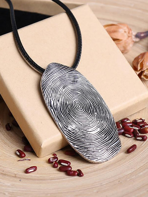 Vintage Alloy Fingerprint Pendant Sweater Necklace